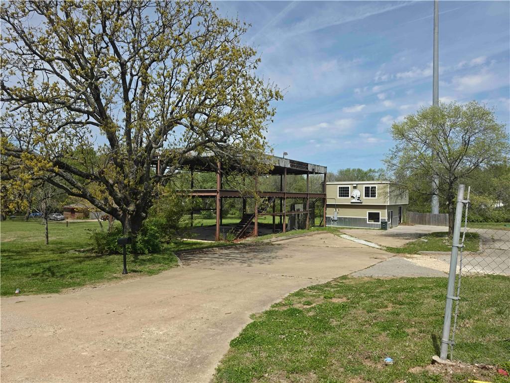 1716 W Holly Street — photo 10