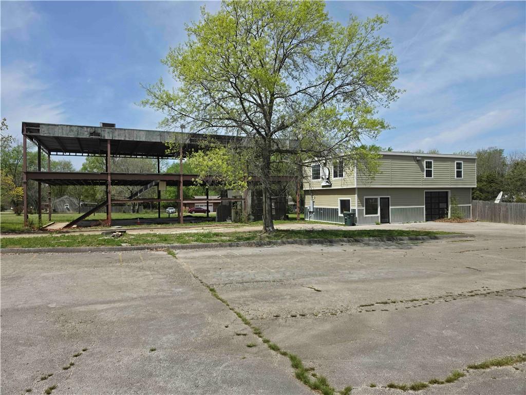 1716 W Holly Street — photo 22