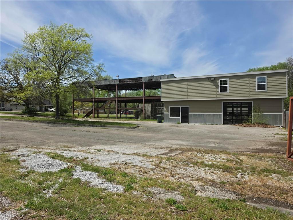 1716 W Holly Street — photo 25