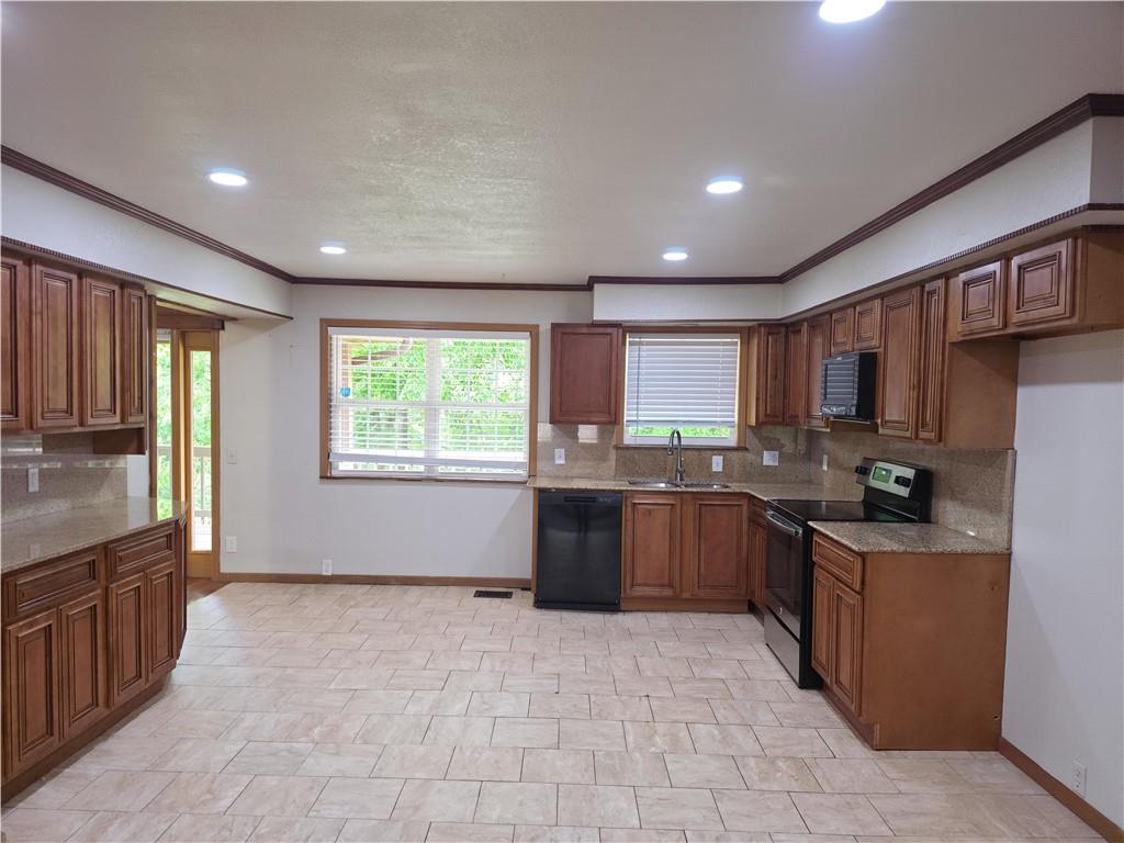 18772 Davis Road — photo 21