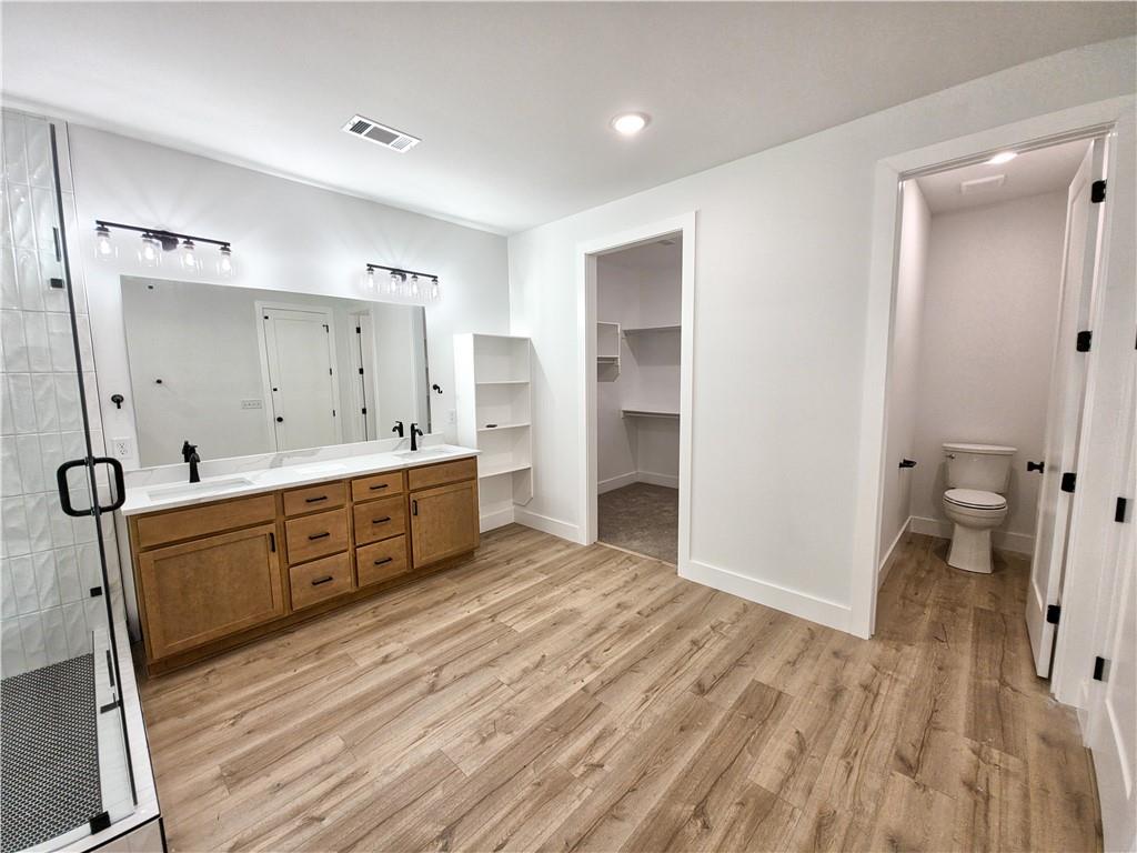 46 Northfleet Dr — photo 31