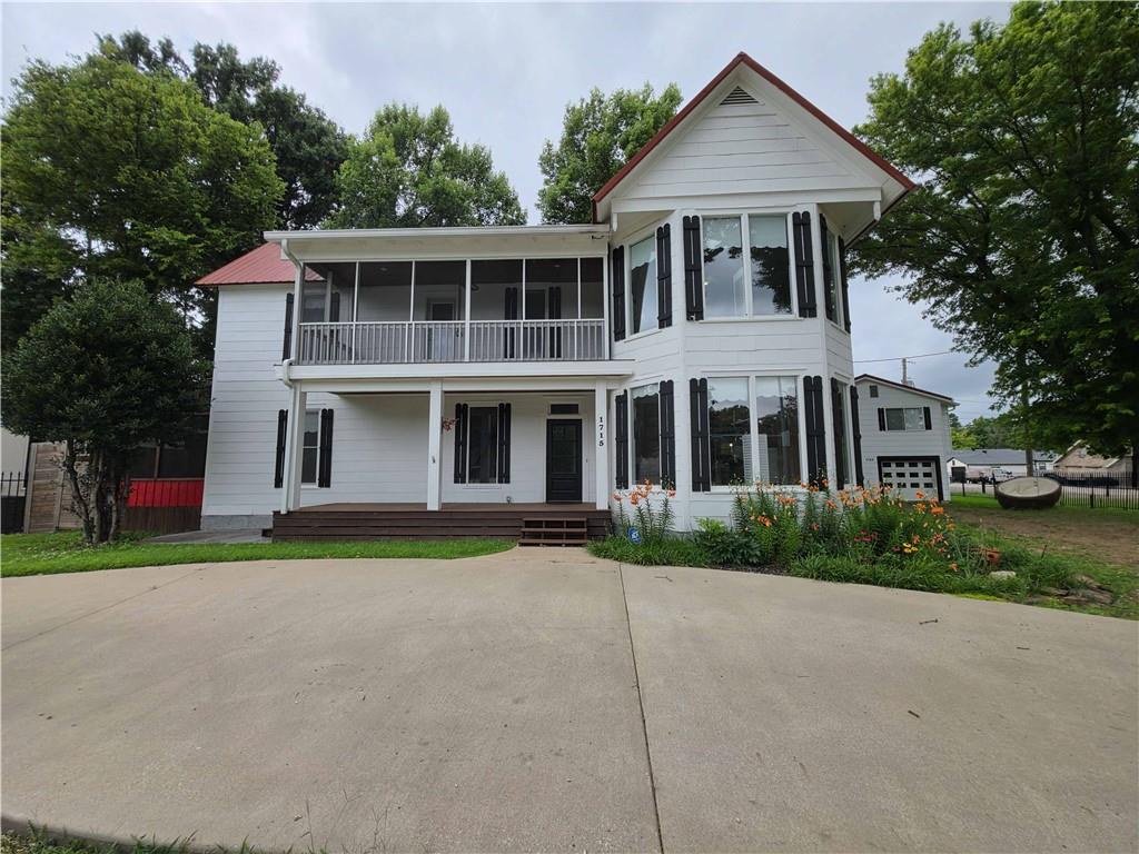 1715 Garland Avenue — photo 4