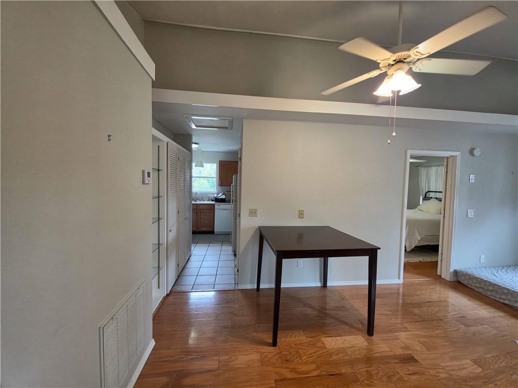 1715 Garland Avenue — photo 55