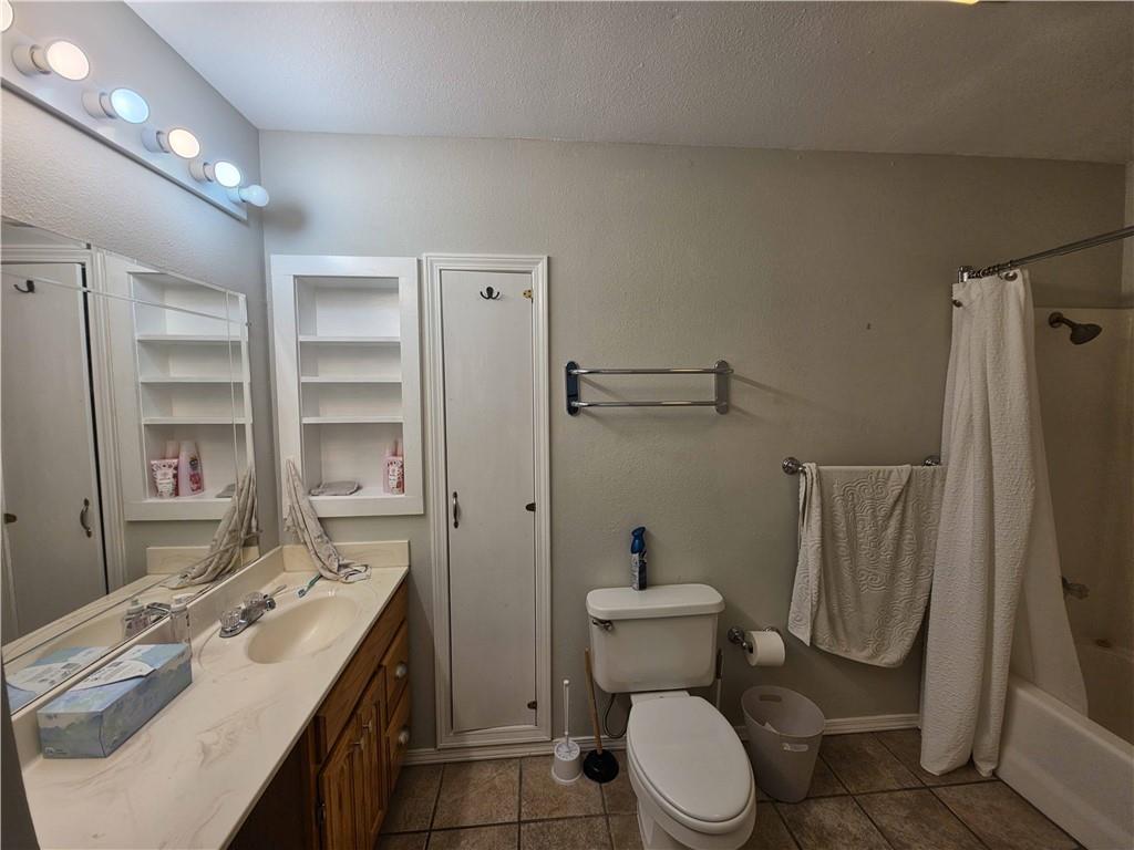 1715 Garland Avenue — photo 59